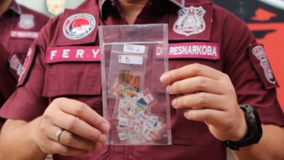 Polda Metro Sita Narkoba Jenis "LSD" Saat Ciduk Artis Jeff Smith