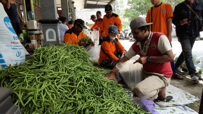 Warga Lereng Merapi dan Merbabu Kirim Hasil Bumi Untuk Korban Erupsi Semeru