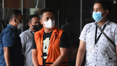 KPK Periksa Mantan Istri dan Ibu Kandung Zumi Zola Dalami Aliran Uang