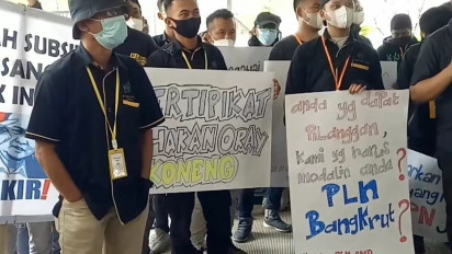 Ratusan Massa Geruduk Kantor DPRD Sumedang, Protes Kinerja BPN Tak Sesuai SOP