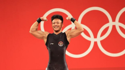Lifter Indonesia, Rahmat Erwin Sabet Dua Emas pada Kejuaraan Dunia Angkat Besi 2021 di Tashkent Uzbekistan