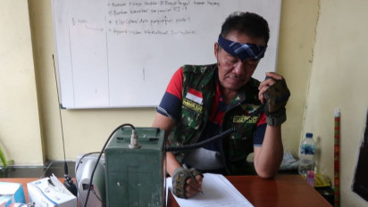 Radio Antar-Penduduk Jadi Tumpuan Komunikasi Evakuasi di Semeru