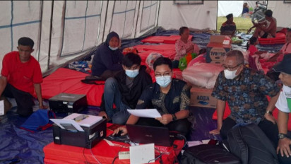 Tim Ditjen Dukcapil Terbitkan 960 Dokumen Kependudukan Pengganti Bagi Korban Semeru