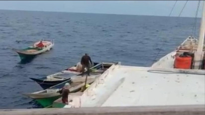 KM Sinar Rajuni yang Berlayar Dari Selayar-Wanci Alami Patah Kemudi dan Nyaris Tenggelam