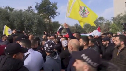 Ratusan Pelayat Iringin Pemakaman Seorang Warga Palestina yang Ditembak Mati Tentara Israel Saat Bentrok di Kota Nablus