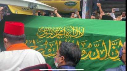 Haji Lulung Dimakamkan di TPU Karet Bivak