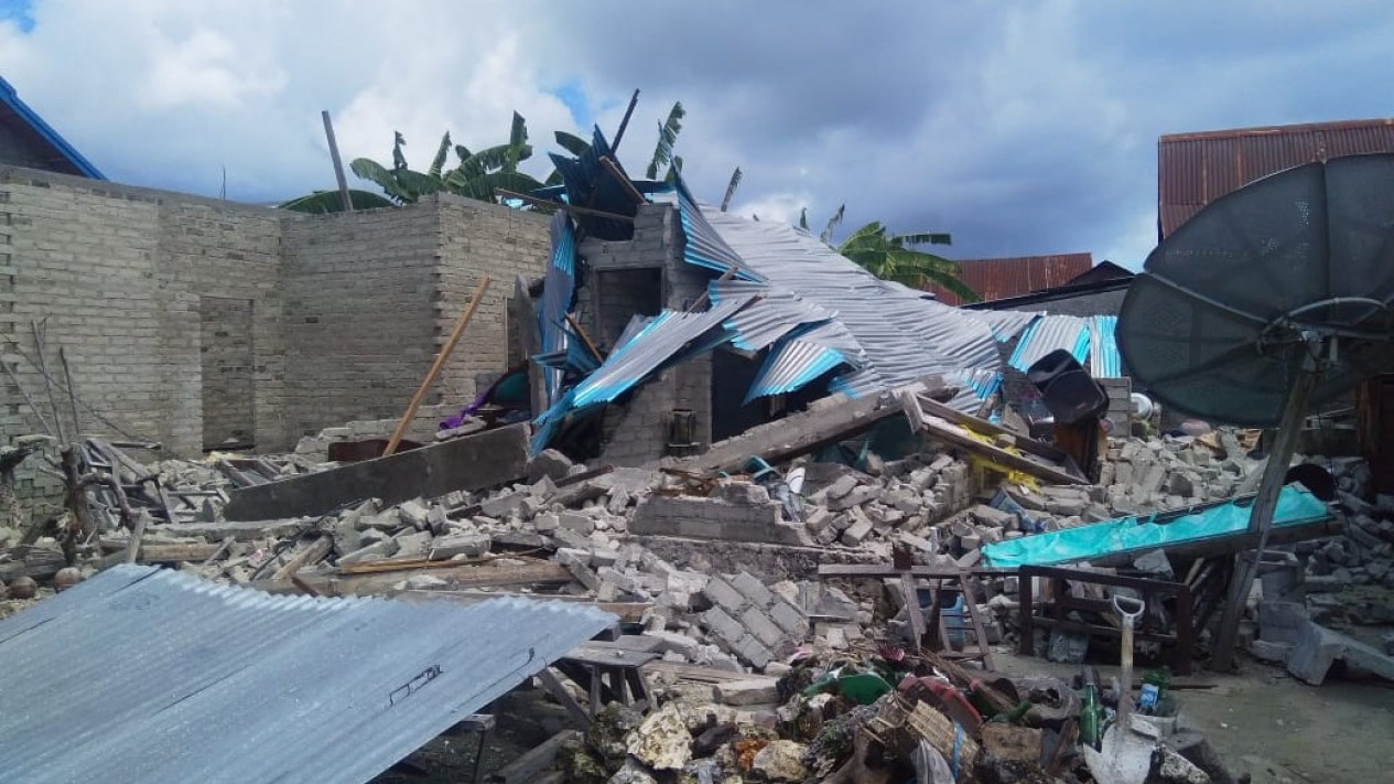 Dampak Gempa Magnitudo 7,4 di Flores Timur, Sebanyak 230 Rumah di Kab. Selayar Rusak Berat
            - galeri foto