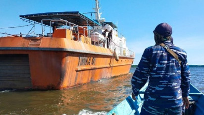 TNI AL Lanal Timika Bantu Pencarian KM Kalimas 4 Hilang Kontak di Mimika