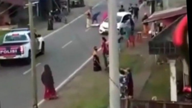 Mobil Patroli Abaikan Kecelakaan Lalu Lintas