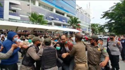 Dianggap Merusak Tatanan Kota, Satpol PP Tertibkan Tenda Pengungsi Afghanistan Berakhir Ricuh