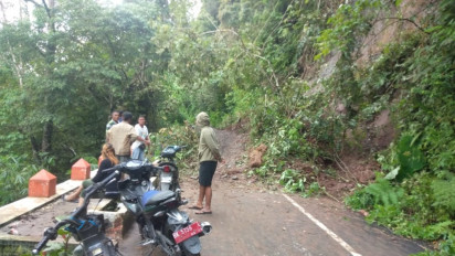 Sempat Longsor, Jalan Alternatif Penghubung Kabupaten Langkat-Karo Akhirnya Bisa Dilintasi