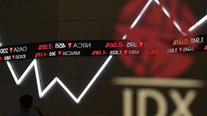 Omicron Masuk Indonesia, IHSG Ditutup Melemah
