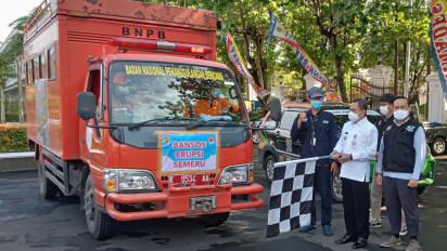 Pemkab dan Masyarakat Pati Kirim Bantuan Sembako bagi Korban Erupsi Gunung Semeru