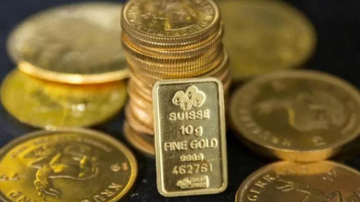 Emas Menguat di Tengah Kekhawatiran Omicron dan Inflasi
            - galeri foto