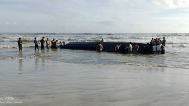 Korpolairud Kerahkan Kapal dan Heli Bantu Cari Korban KapalÂ TKI Tenggelam di Johor Bahru Malaysia