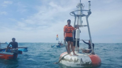 Tim Sar Berhasil Evakuasi Alat Peringatan Dini Tsunami di Perairan Selatan