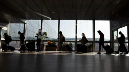 Israel Larang Perjalanan ke AS, Kanada Karena Varian Omicron