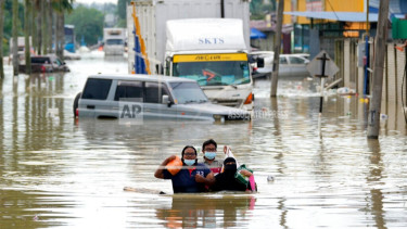 Tiga Tewas akibat Banjir di Malaysia, 10.000 Orang Terjebak