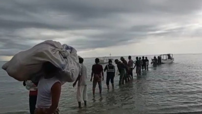 Distribusi Bantuan Korban Gempa di Pulau Kalao Toa Kepulauan Selayar Terhambat Cuaca