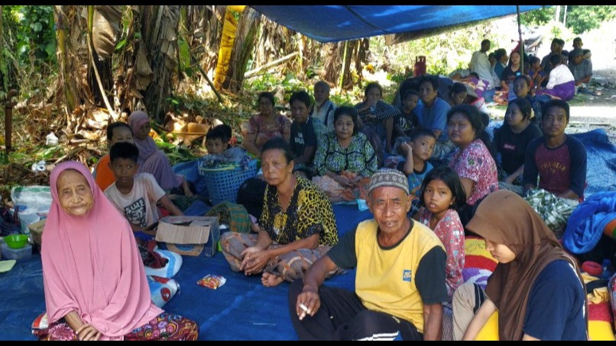 6 Ribu Pengungsi Terdampak Gempa Kepulauan Selayar Masih Bertahan di Lokasi Pengungsian
            - galeri foto