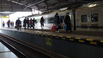 Stasiun Kejaksan Cirebon Mengalami Peningkatan Penumpang Jelang Nataru