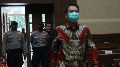 Didakwa Memberi Suap, Azis Syamsuddin:  Saya Ikhlas