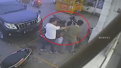 Ini Video Viral ketika Pengemudi Toyota Prado Menganiaya Pelajar di Medan, Netizen Bongkar Identitas Pelaku