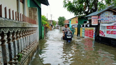 Diguyur Hujan Sejak Dini Hari, Palembang Dikepung Banjir di Hari Natal