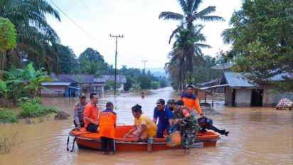 Sungai meluap, 5 Desa Terendam Banjir di Rokan Hulu