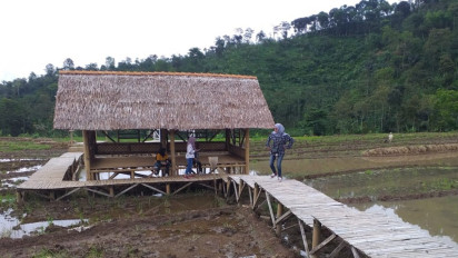 Menikmati Gubug Lereng Merangan, Sisi Indah Desa Wisata Pakis Kendal