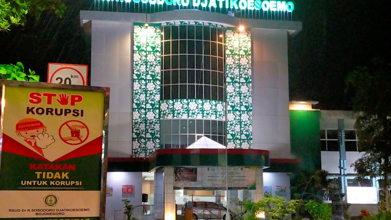 Parah, 30 Menit Listrik RSUD Sosodoro Djatikoesomo Bojonegoro Padam
            - galeri foto