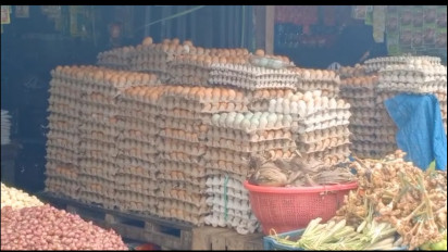 Stok Menipis, Harga Telur Ayam Meroket Tembus Rp 54 Ribu Jelang Tahun Baru