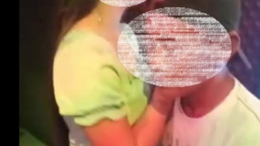 Viral Aksi Empat Kades di Pati Bersama Wanita Pemandu Asyik Karaokean