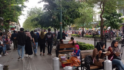 Jelang Malam Pergantian Tahun Kawasan Malioboro Yogyakarta Ramai Wisatawan