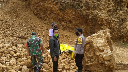 Diduga Kurang Hati-hati, Seorang Penambang Batu Gebal Tewas Tertimpa Longsor Batu Tebing