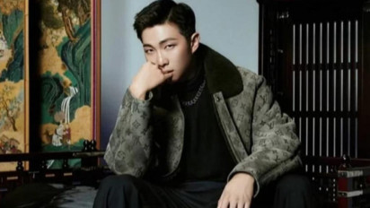 RM BTS Dikabarkan Kencan Sejak 2019, Ini Kata Agensi