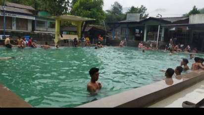 Pemandian Air Hangat Tirto Husodo Pacitan, Wisata Terapi Kesehatan yang Ramai Dikunjungi Wisatawan di Libur Tahun Baru