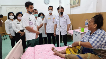 Dirawat Intensif di RSUD  Pirngadi Medan, Korban Begal Dijenguk Baim Wong