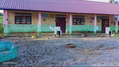 Tujuh Sekolah SD dan Satu Pondok Pesantren Diliburkan Akibat Banjir 