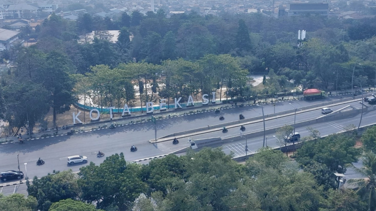 OTT KPK Terhadap Wali Kota Bekasi, Pemkot Jamin Layanan Publik Tidak Terganggu 
            - galeri foto