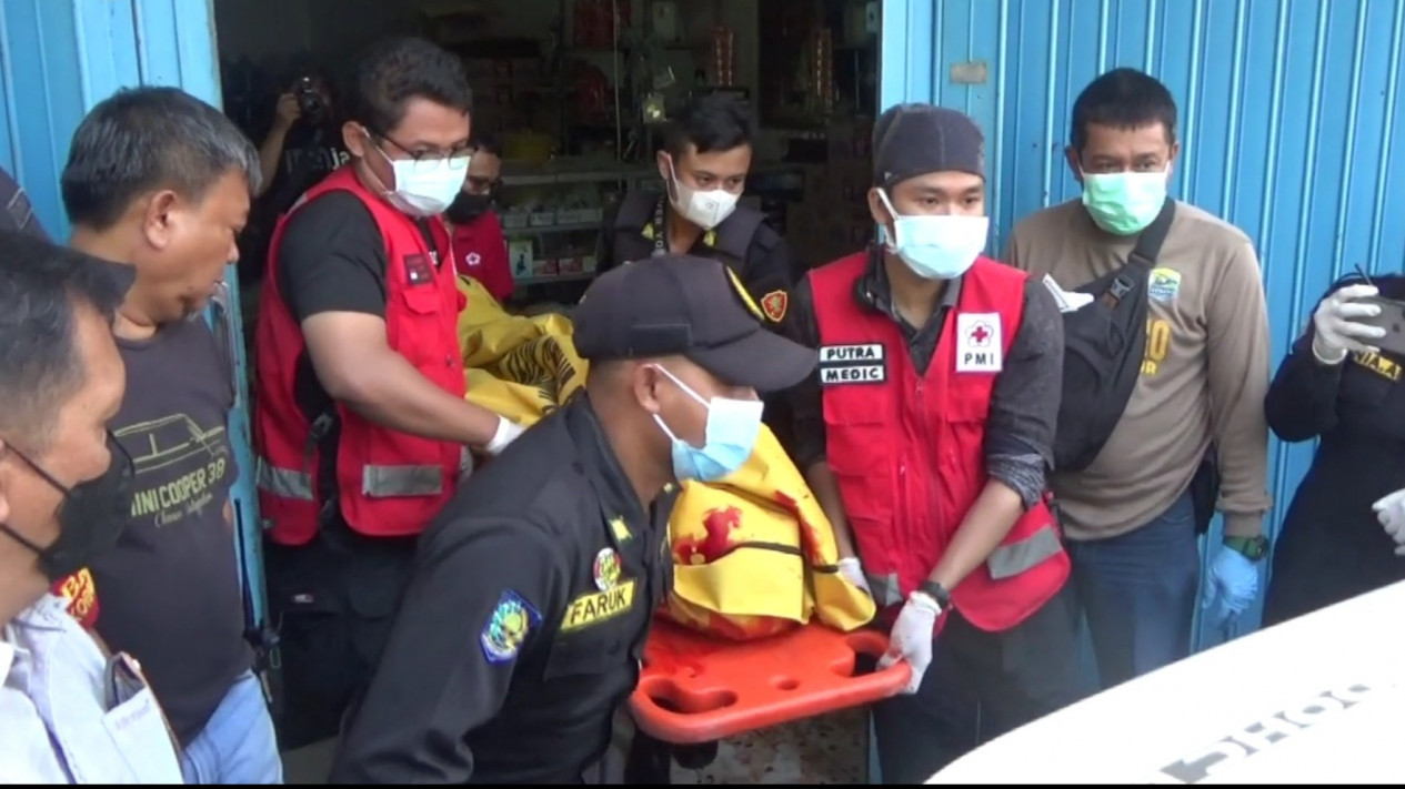 Sadis, Perampok di Surabaya Kuras Harta dan Bunuh Korbannya
            - galeri foto