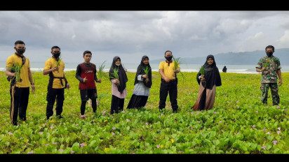 Gerakan Peduli Lingkungan, Tanam Ratusan Pohon Pandan Laut, Selamatkan Konservasi Penyu