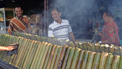 Pemburu Kuliner, Wajib Coba Lomang Panas Jaya Buatan Bang Lubis