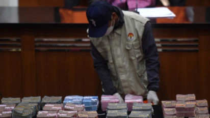 KPK Maklumi Pembelaan Putri Rahmat Effendi