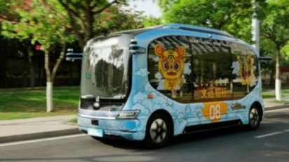 Wouw...Bus Tanpa Setir, Pedal Gas & Rem "Robobus" Mulai Beroperasi di China