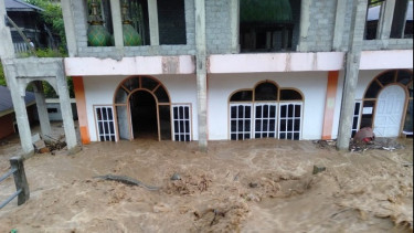 Banjir di Solok Rendam Puluhan Rumah Warga dan Rusak Fasilitas UmumÂ 