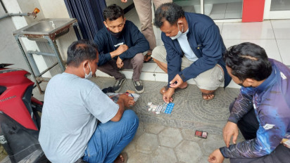 Satresnarkoba Polres Kendal Ringkus Pengedar Pil Koplo