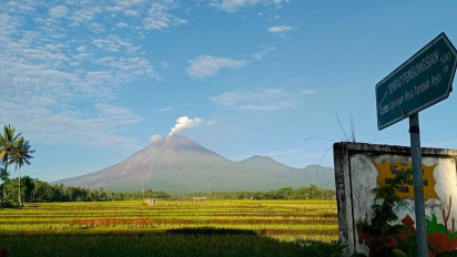 Guguran Lava Pijar, Awan Panas Guguran dan Banjir Lahar Hujan, Sering Terjadi, Masyarakat di Sekitar Gunung Semeru Waspada