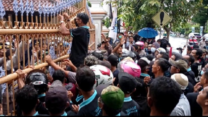 Unjuk Rasa Warga Terdampak Megaproyek Bendung Bener Purworejo Berlangsung Ricuh