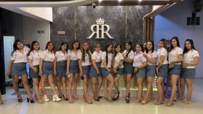 Viral Pemandu Karaoke Seksi di Purworejo Berbusana Mirip Seragam SMA